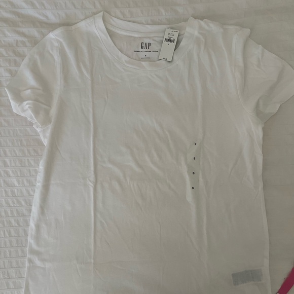 GAP White Organic Cotton T-Shirt - Picture 2 of 3